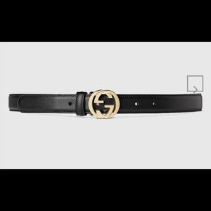 Black leather Gucci double G belt